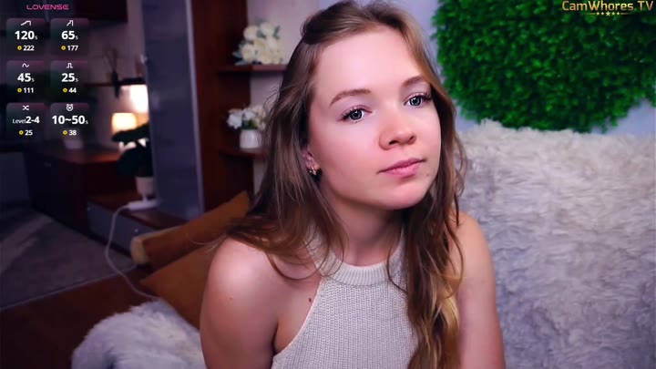 Emelianae performing solo in her latest private cam show – 16-minute HD MP4